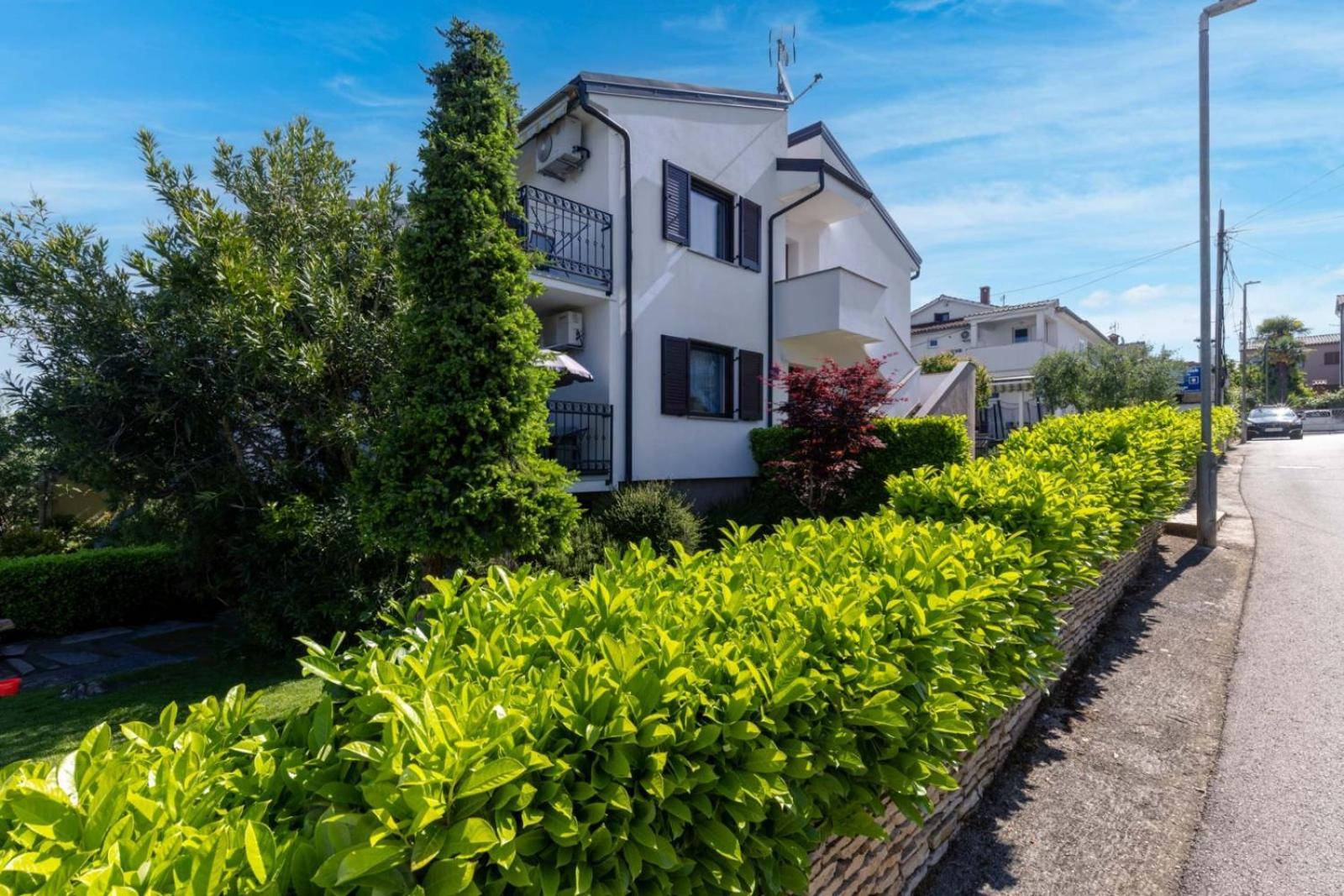 Soper - Location 300 M From The Sea *
