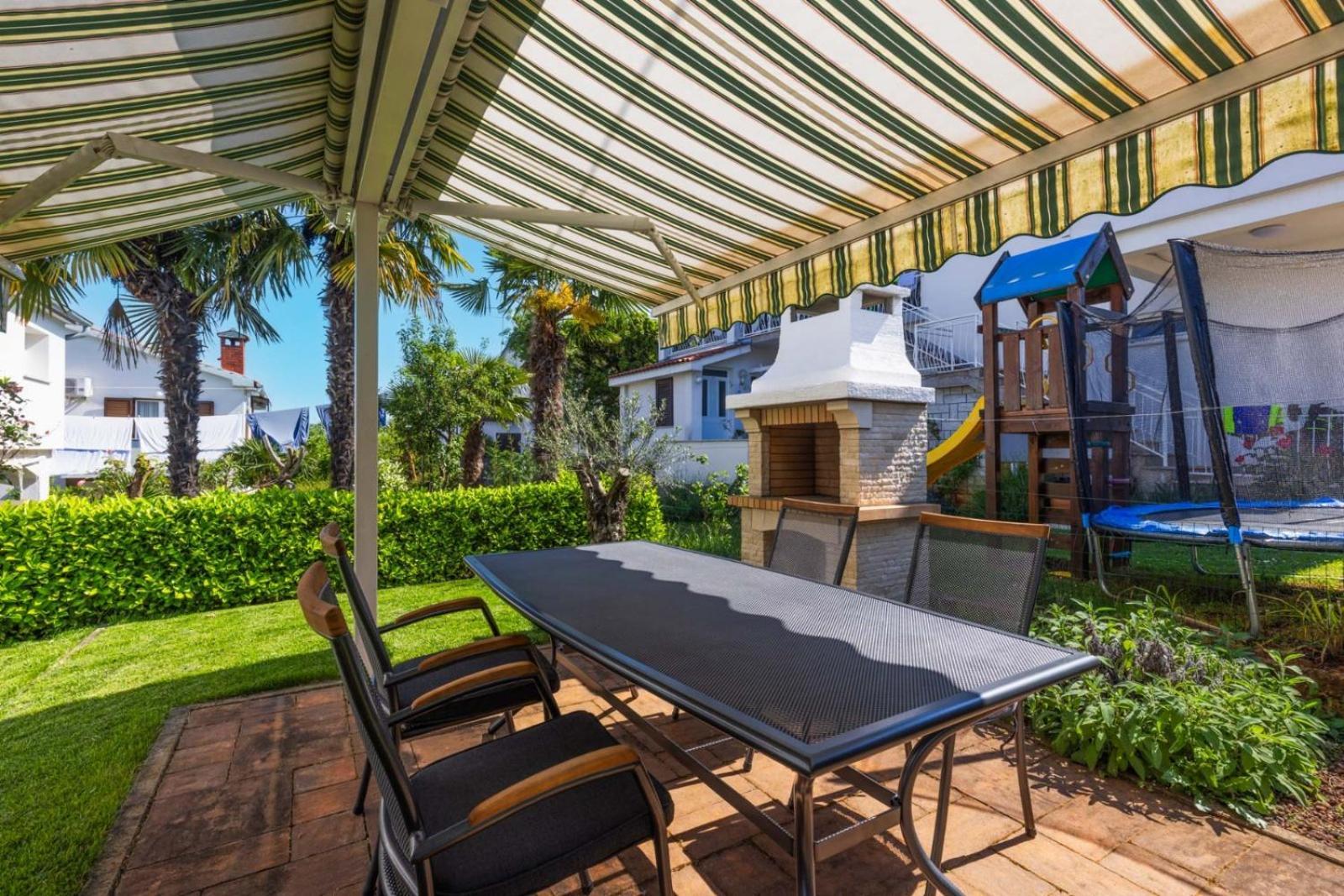 Apartment Soper - Location 300 M From The Sea *