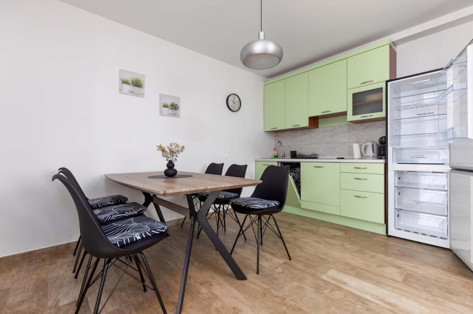 Soper - Location 300 M From The Sea Apartment Poreč